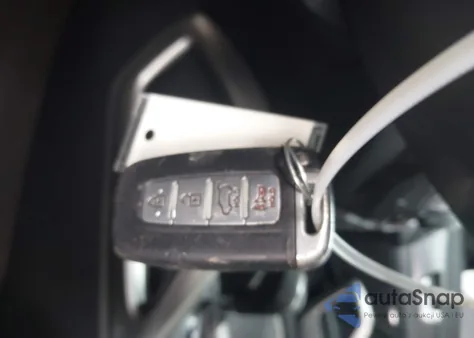 2016 Hyundai Veloster Turbo z USA, uszkodzony, nr VIN KMHTC6AEXGU286763